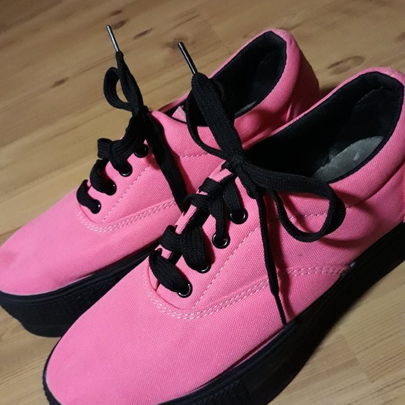 Neon pink platform shoe - Picture 4 of 5